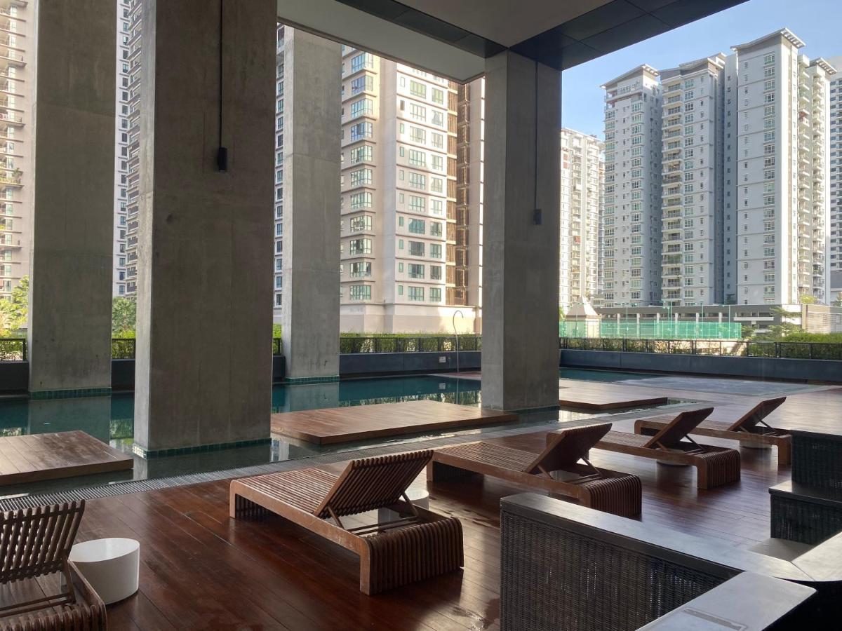 Arcoris Soho Mont Kiara With Free Parking And Netflix * Kuala Lumpur