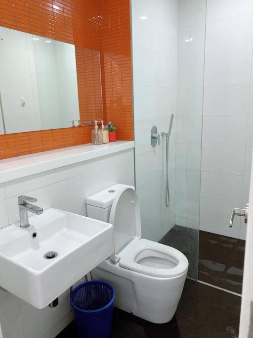 Arcoris Soho Mont Kiara With Free Parking And Netflix Pangsapuri