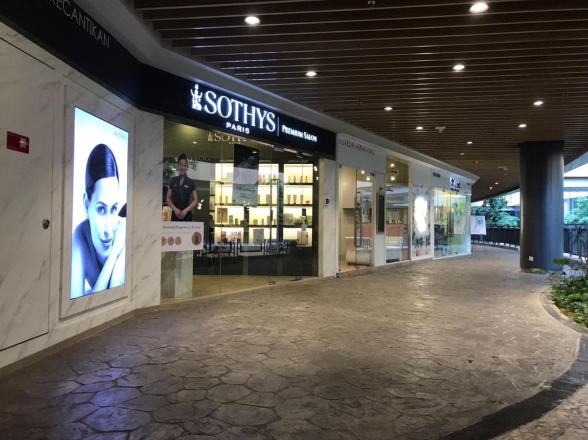 Arcoris Soho Mont Kiara With Free Parking And Netflix *